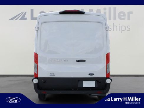 New 2025 Ford Transit 250 148 Medium Roof Extended AWD image 5