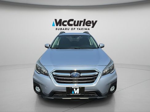 Used 2018 Subaru Outback 2.5i Premium AWD/4WD image 9