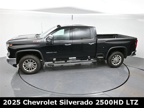 Used 2025 Chevrolet Silverado 2500 LTZ w/ LTZ Premium Package image 20