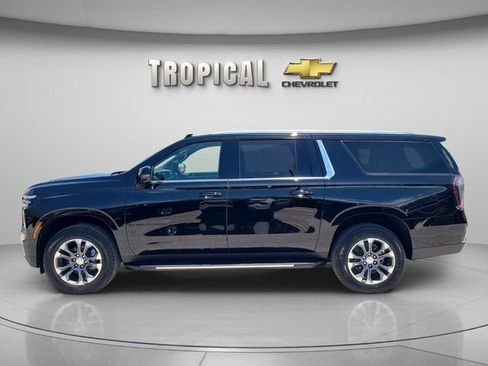 New 2026 Chevrolet Suburban LT w/ Comfort Package RWD image 2