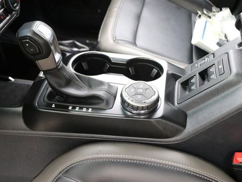 Used 2025 Ford Bronco Outer Banks AWD/4WD image 29