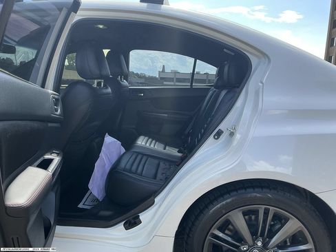 Used 2019 Subaru WRX AWD/4WD image 9