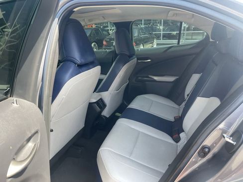 Used 2020 Lexus UX 200 w/ Accessory Package 2 FWD image 5