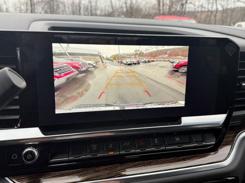 New 2026 GMC Sierra 3500 SLE w/ SLE Value Package image 33