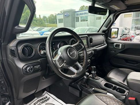 Used 2022 Jeep Gladiator Overland AWD/4WD image 4