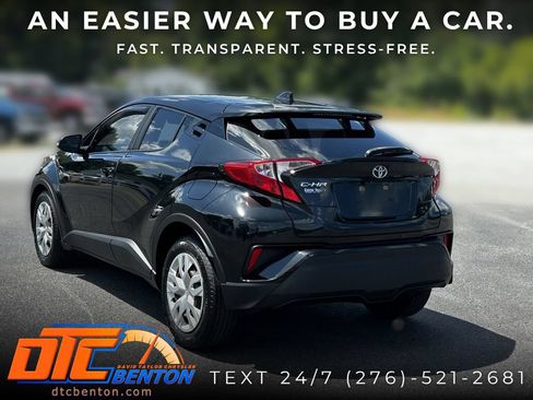 Used 2019 Toyota C-HR LE FWD image 7