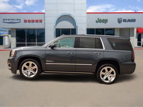 Used 2020 GMC Yukon Denali w/ Denali Ultimate Package AWD/4WD image 3