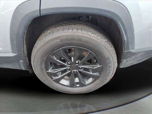 Certified 2025 Chevrolet Equinox LT w/ Convenience Package II image 28