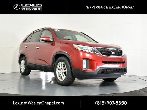 Used 2015 Kia Sorento LX image 1