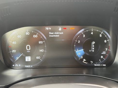 Used 2019 Volvo XC60 T6 Momentum w/ Multimedia Package AWD/4WD image 17