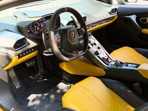Used 2015 Lamborghini Huracan LP 610-4 AWD/4WD image 25