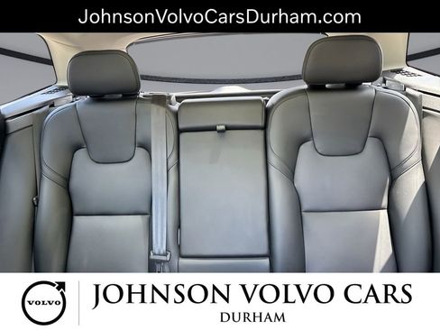 Used 2023 Volvo XC60 B5 Core w/ Climate Package AWD/4WD image 25