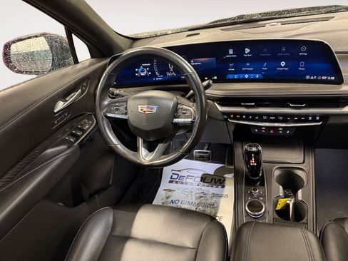 Used 2024 Cadillac XT4 Sport AWD/4WD image 11