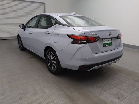 Used 2024 Nissan Versa SV FWD image 5