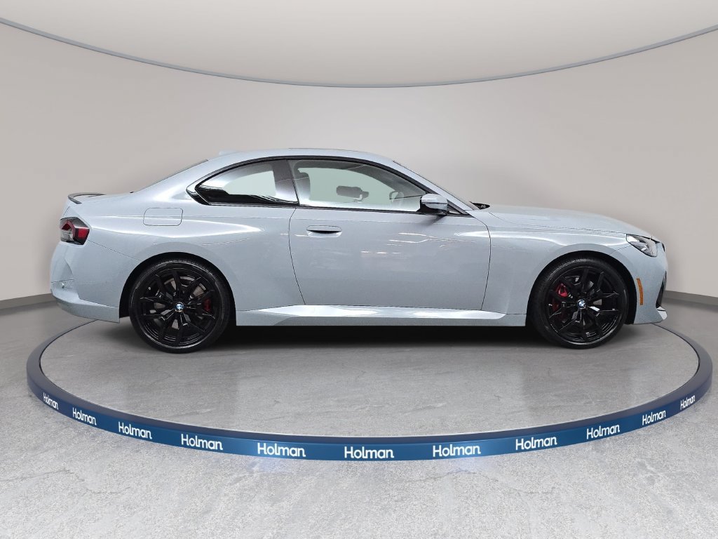 Used 2026 BMW 230i xDrive Coupe w/ Premium Package AWD/4WD image 5