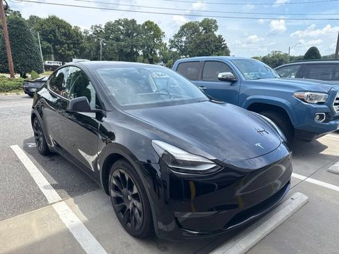 Used 2021 Tesla Model Y Performance AWD/4WD image 2