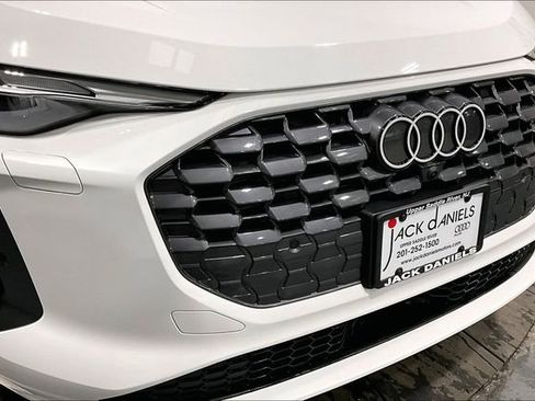 Certified 2025 Audi Q5 Premium w/ Convenience Package image 29