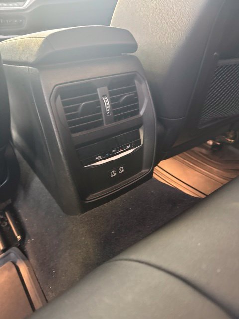 Used 2021 BMW 330e xDrive w/ M Sport Package AWD/4WD image 9