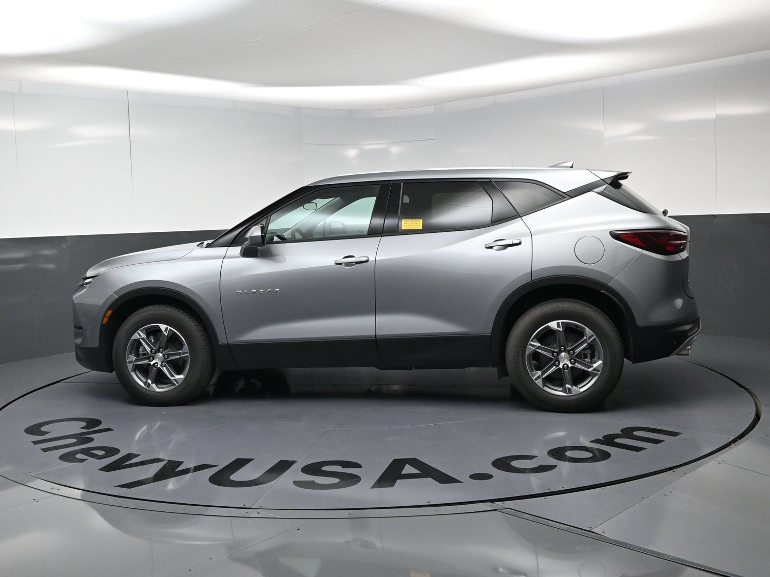 Used 2026 Chevrolet Blazer LT FWD image 6