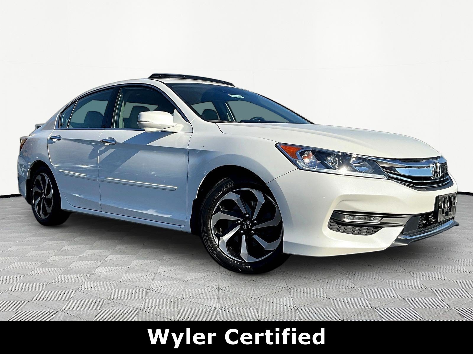 Used 2016 Honda Accord EX-L image 3