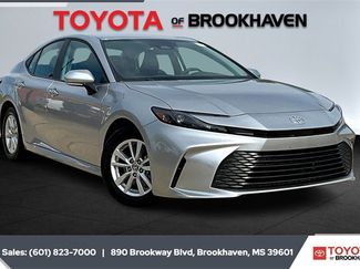 Used 2025 Toyota Camry LE image 1