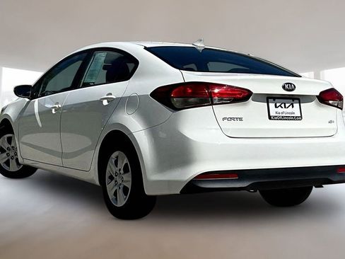Used 2017 Kia Forte LX FWD image 4