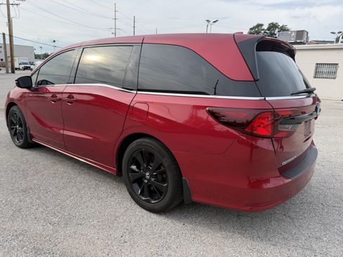 Used 2023 Honda Odyssey Sport image 5