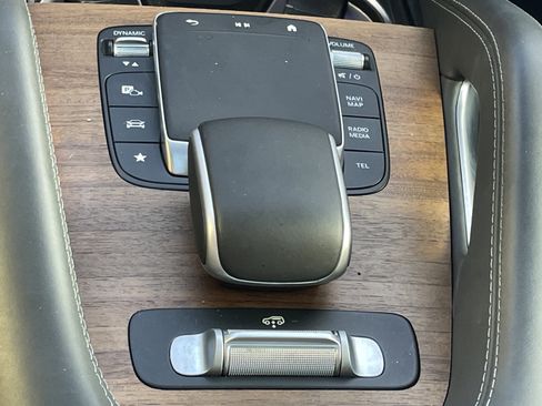 Certified 2024 Mercedes-Benz GLS 580 4MATIC image 36