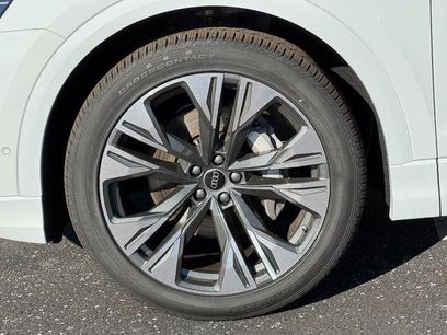 New 2026 Audi Q8 Premium Plus