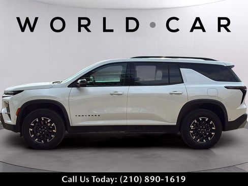 Used 2024 Chevrolet Traverse Z71 w/ Enhanced Driving Package AWD/4WD image 12