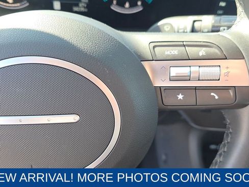 Used 2025 Hyundai Kona SEL image 15