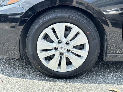 Certified 2024 Nissan Sentra S FWD image 11
