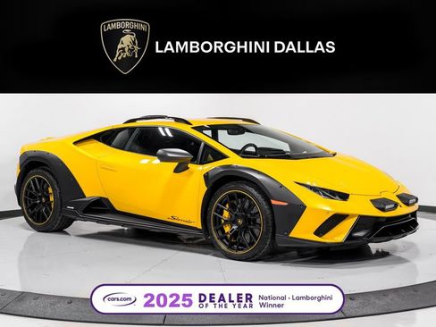 Used 2024 Lamborghini Huracan Sterrato image 1