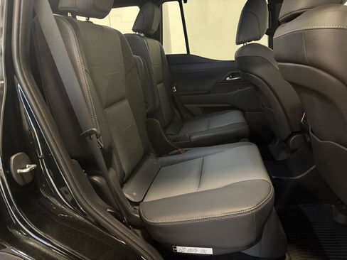 Used 2026 Lexus GX 550 w/ Accessory Package (2T) AWD/4WD image 40