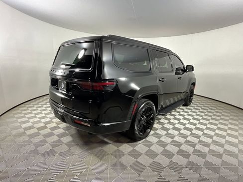 Used 2025 Jeep Wagoneer Series II w/ Premium Group I image 4