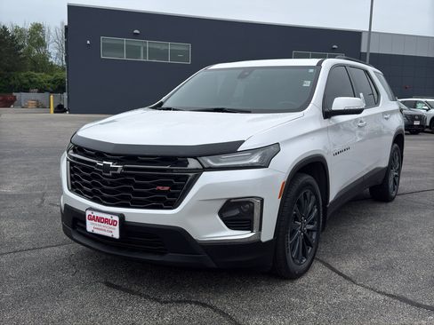 Used 2022 Chevrolet Traverse RS AWD/4WD image 2