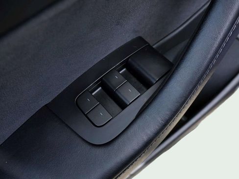 Used 2023 Tesla Model 3 Standard Range RWD image 13