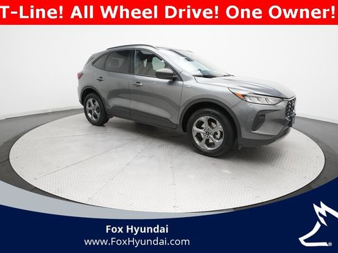 Used 2025 Ford Escape ST-Line image 13