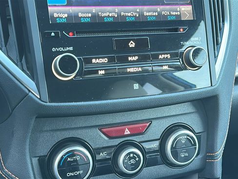 Used 2020 Subaru Crosstrek 2.0i Limited w/ Moonroof Package w/Navigation image 14