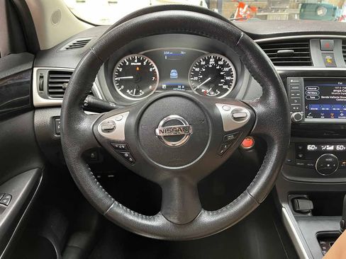Used 2019 Nissan Sentra SV FWD image 14