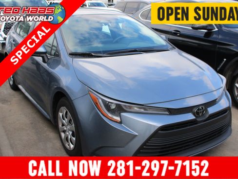 Used 2026 Toyota Corolla LE FWD image 1
