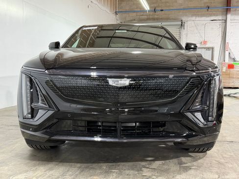 New 2026 Cadillac Lyriq Sport AWD/4WD image 6