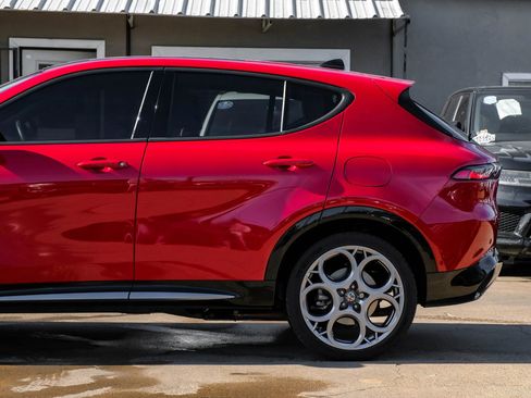 Used 2024 Alfa Romeo Tonale Ti image 18