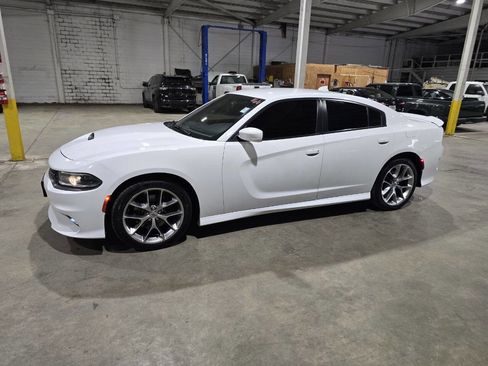 Used 2020 Dodge Charger GT RWD image 3