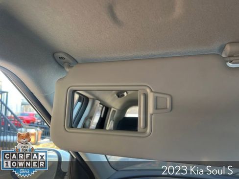 Used 2023 Kia Soul S image 32