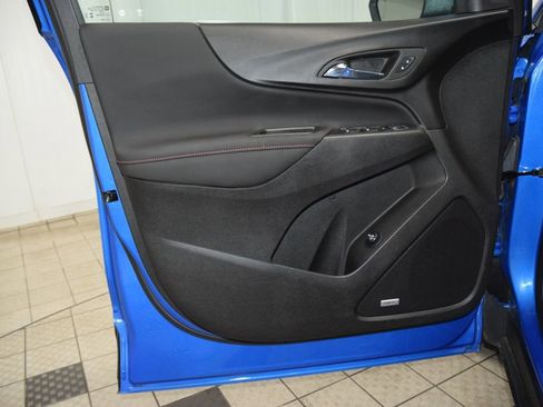 Used 2024 Chevrolet Equinox RS w/ RS Leather Package image 45