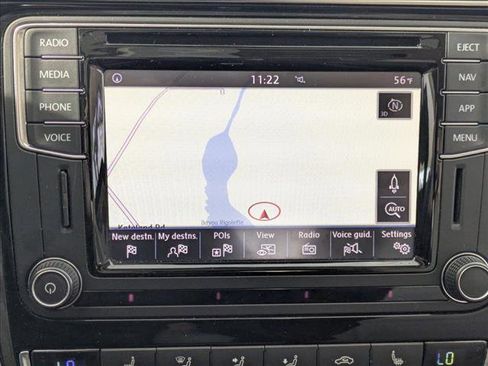 Used 2018 Volkswagen Passat 2.0T SE image 15