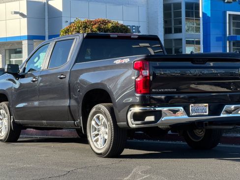 Used 2024 Chevrolet Silverado 1500 LT image 7