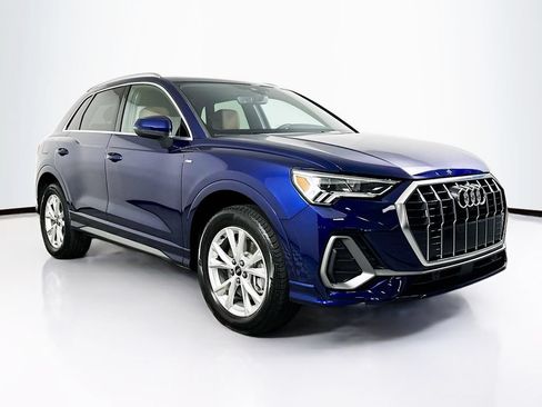 Used 2025 Audi Q3 2.0T Premium Plus w/ Premium Plus Package AWD/4WD image 2