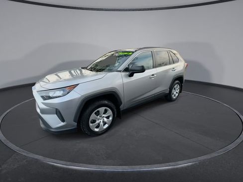 Used 2021 Toyota RAV4 LE image 7